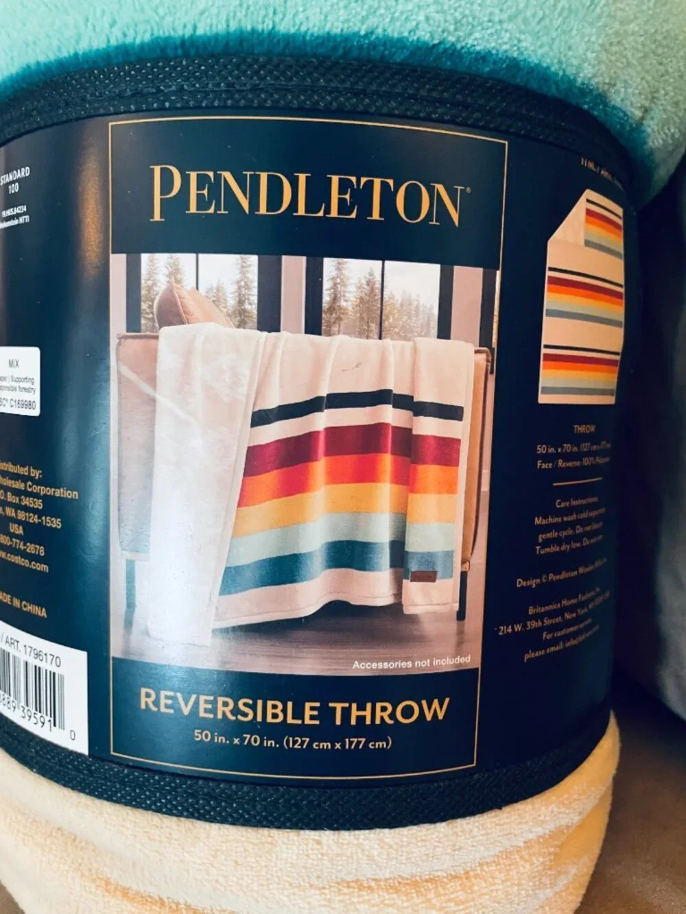 NWT Pendleton *REVERSIBLE Version* Cozy Colorful Rainbow Throw - See all photos! - Picture 11 of 11